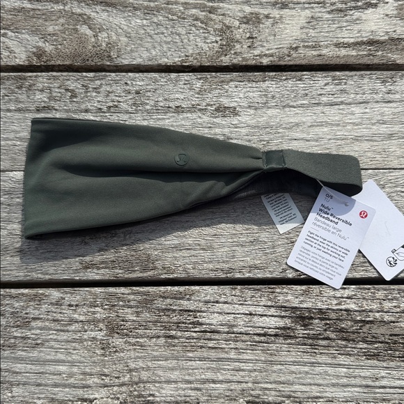 Lululemon Womens Nulu Wide Reversible Headband NWT - Picture 3 of 3